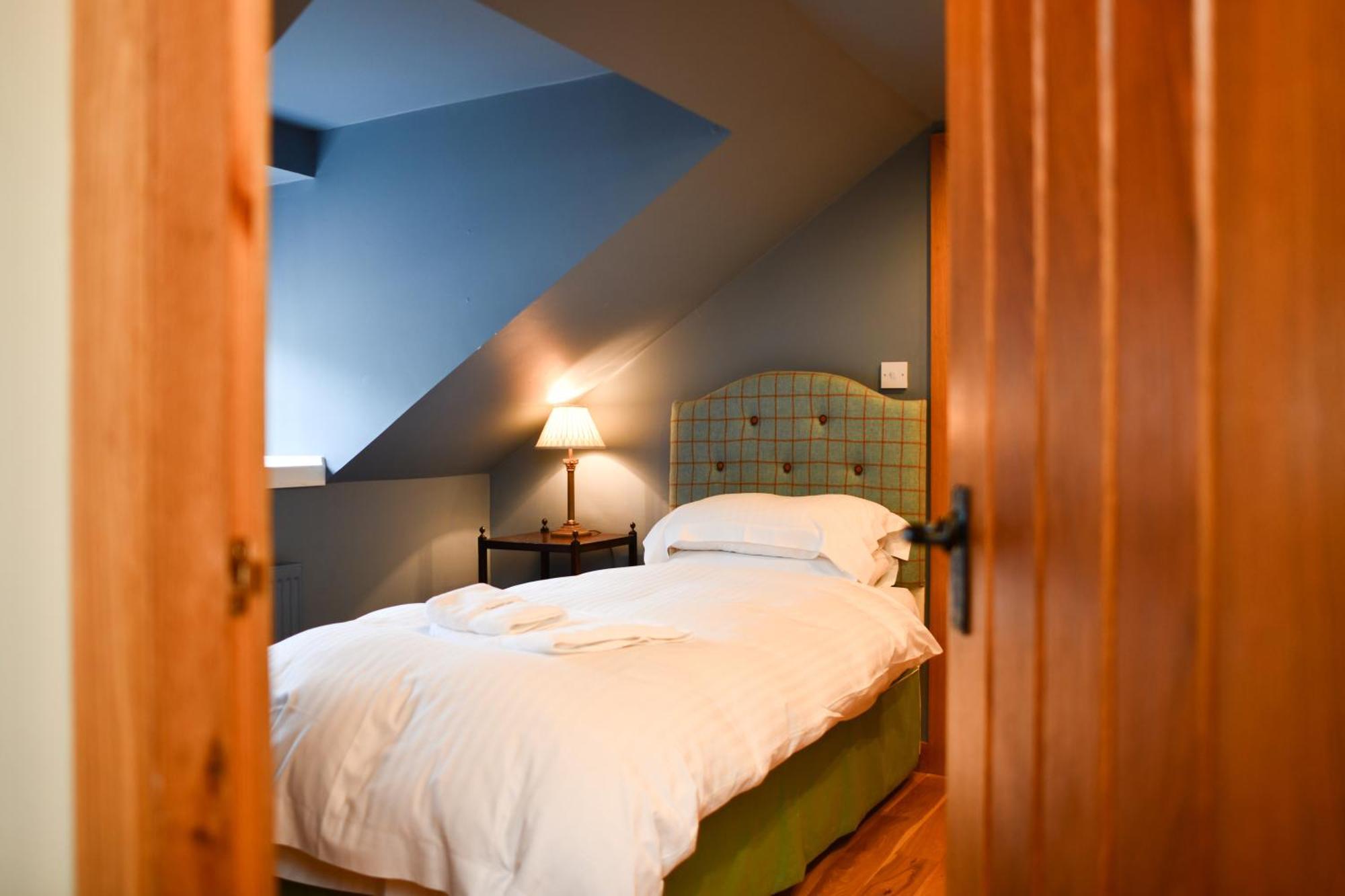 Cloncaird Castle Estate Cottages Maybole المظهر الخارجي الصورة