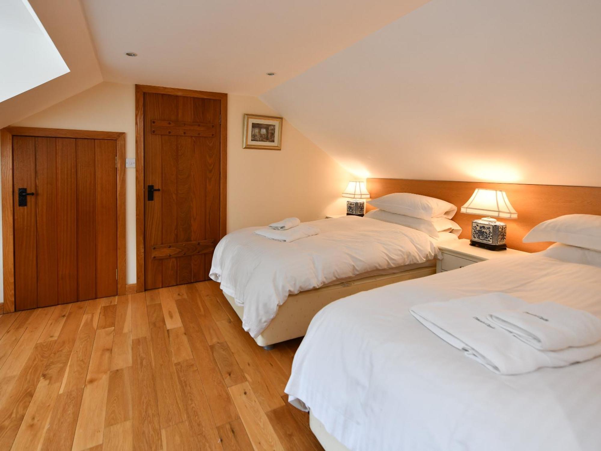 Cloncaird Castle Estate Cottages Maybole الغرفة الصورة