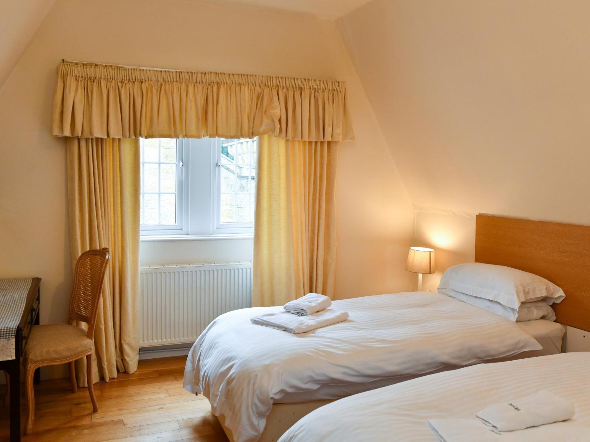 Cloncaird Castle Estate Cottages Maybole الغرفة الصورة